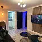 Exotic Jacuzzi Apartment With Balcony And Parking