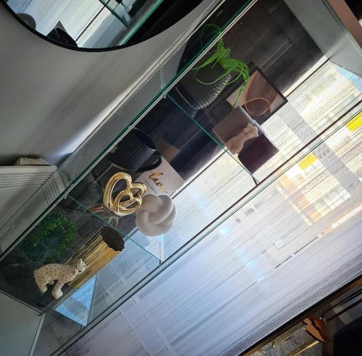 Exotic Jacuzzi With Balcony And Parking Birmingham
