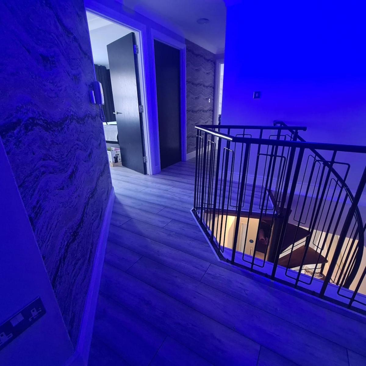Apartment Exotic Jacuzzi With Balcony And Parking